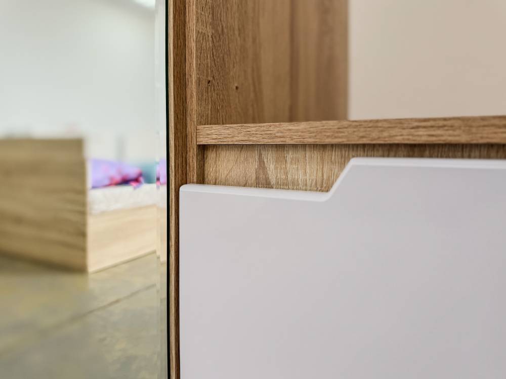 Белый шкаф трехстворчатый с зеркалом "ТРИО" - Фабрика ЭКО