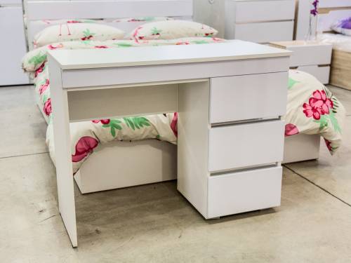 Стол туалетный Милан Стол туалетный Милан - Фабрика ЭКО