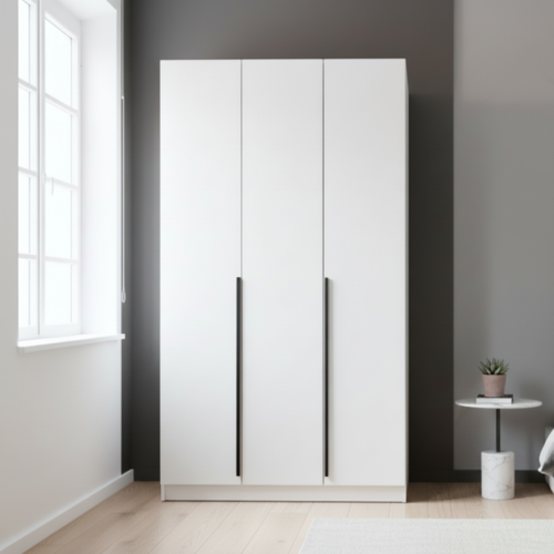 Шкаф 3-х створчатый белый "Берлин"