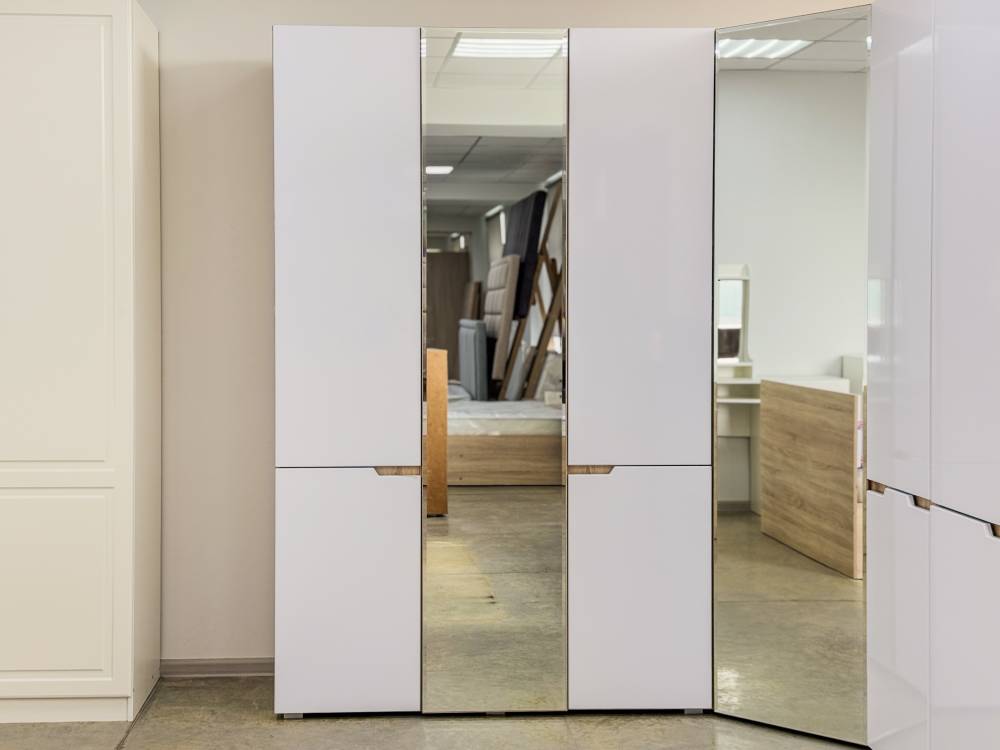 Белый шкаф трехстворчатый с зеркалом "ТРИО" - Фабрика ЭКО