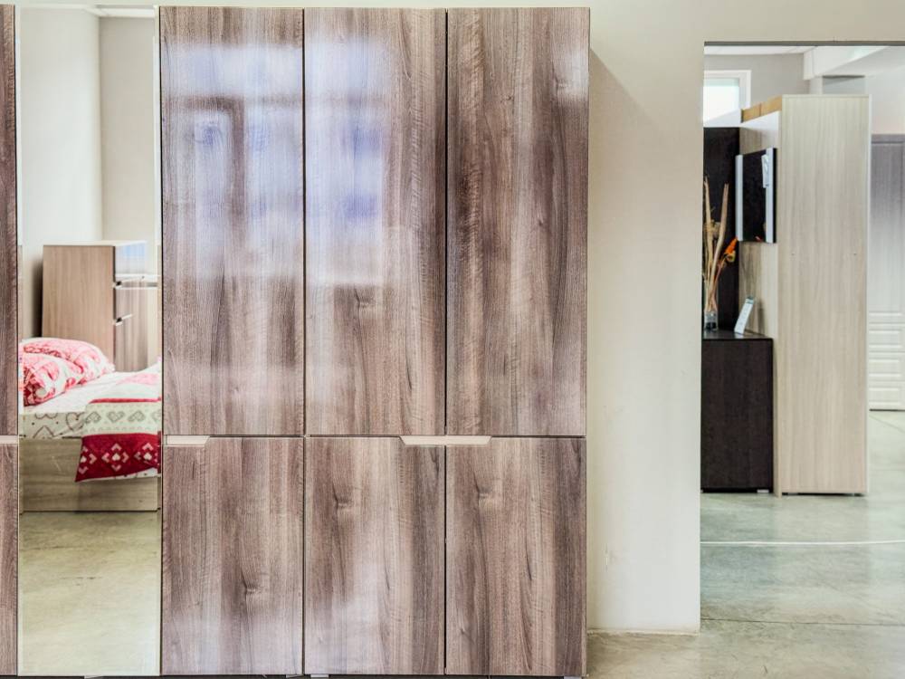 Спальный гарнитур "ТРИО" с древесной фактурой - Фабрика ЭКО