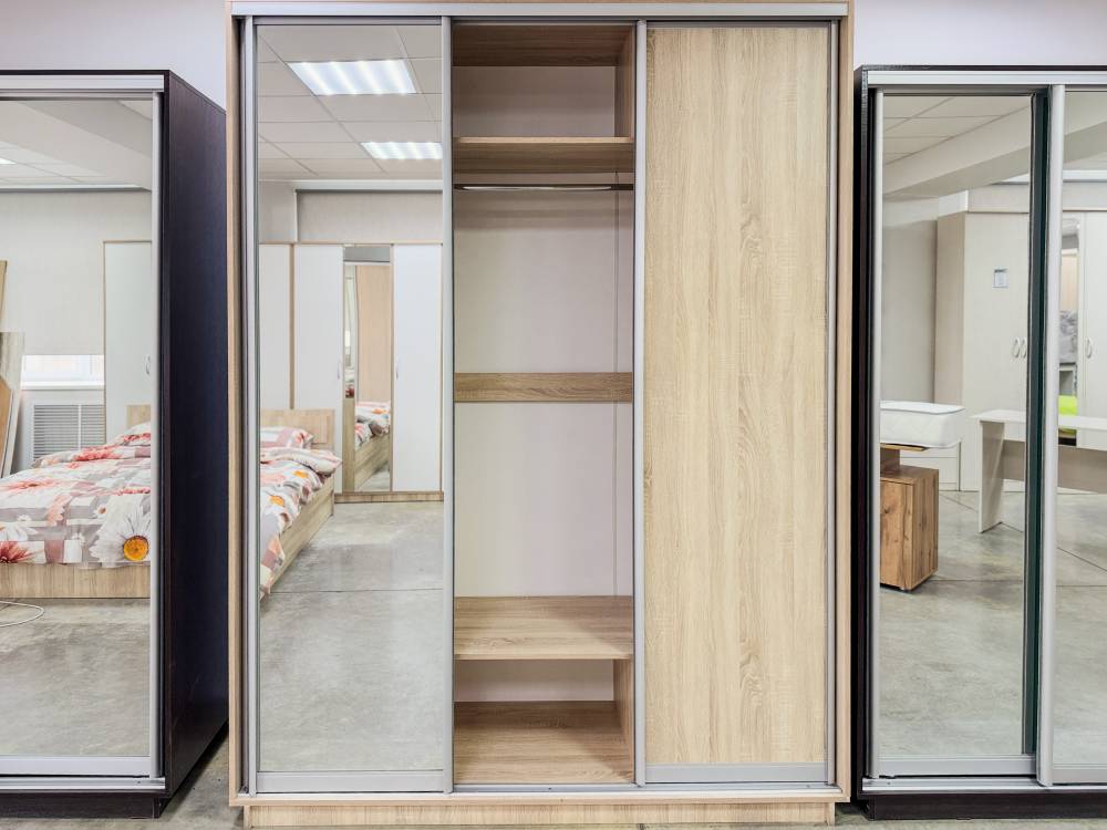 Шкаф-купе 3-х дверный с зеркалом 1800 в цвете Дуб сонома светлый - Фабрика ЭКО